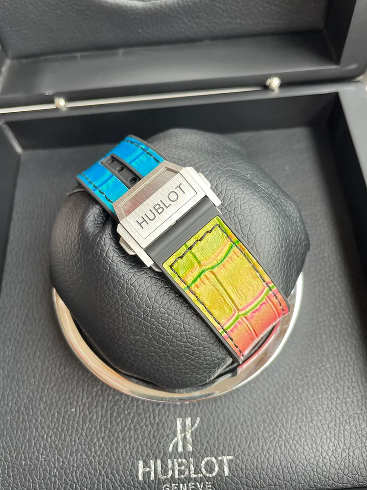 Hublot-Big-Bang-421.NX.1117.LR.0999-Silver-Rainbow-Buckle