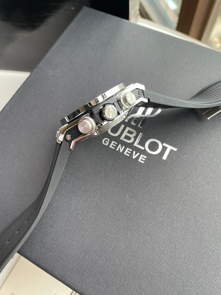 Hublot-Big-Bang-421.NX.1117.LR.0999-Silver-Right-Side-View