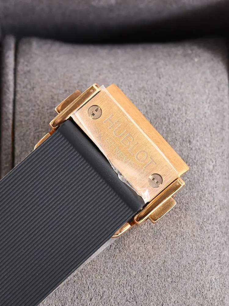 Hublot-Classic-Fusion-521.OX.2610.LR-Gold-Buckle