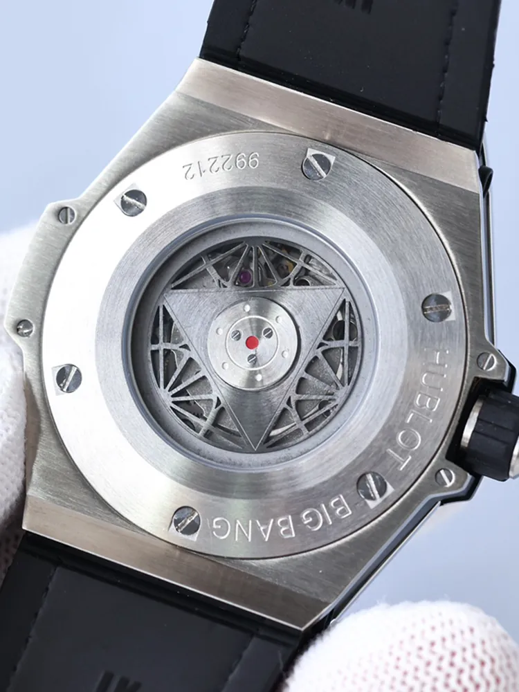 Hublot-Big-Bang-465.SS.2027.VR.1204.MXM19-White-Rear-View