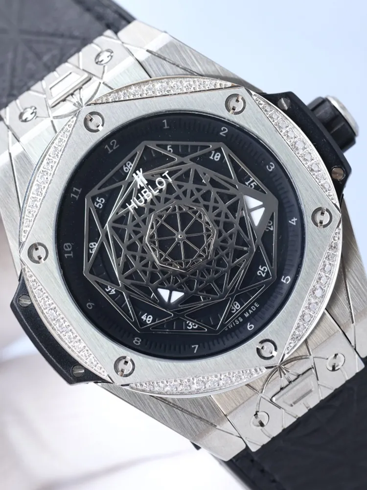 Hublot-Big-Bang-465.SS.1117.VR.1204.MXM17-Black-Front-View-2
