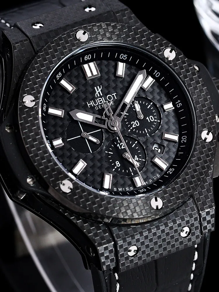 Hublot-Big-Bang-301.QX.1724.RX-Leather-Black-Front-View-2