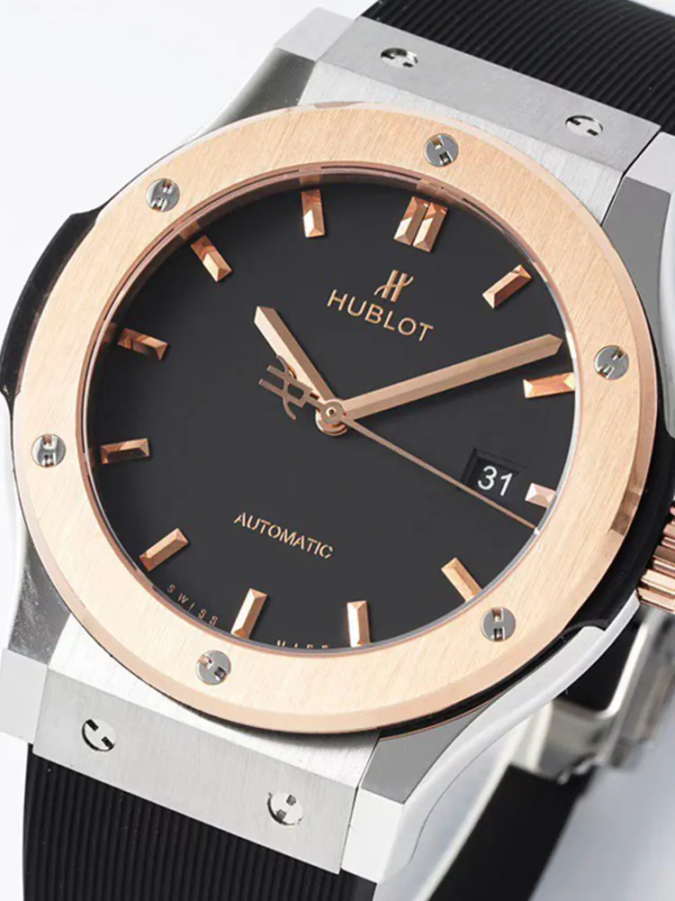 Hublot-Classic-Fusion-542.NO.1181.RX-Black-Dial-Detail-1