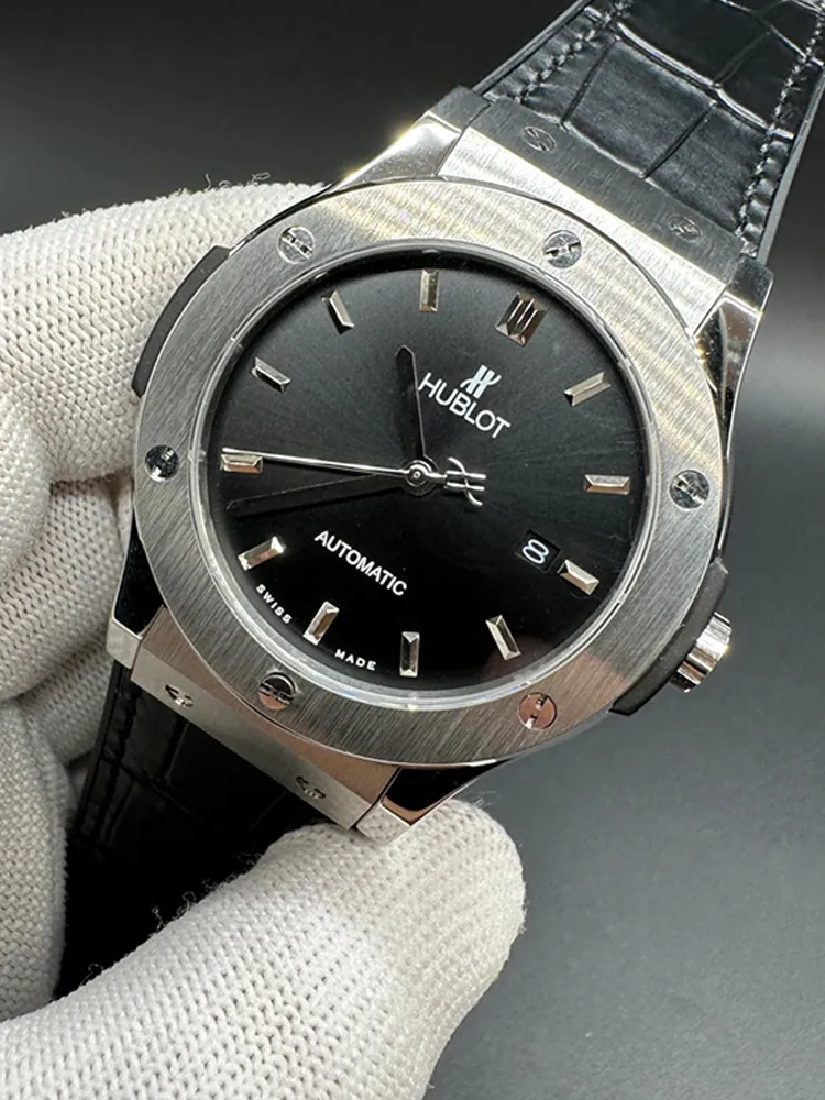 Hublot-Classic-Fusion-542.NX.1171.LR-Leather-Black-Front-View-3