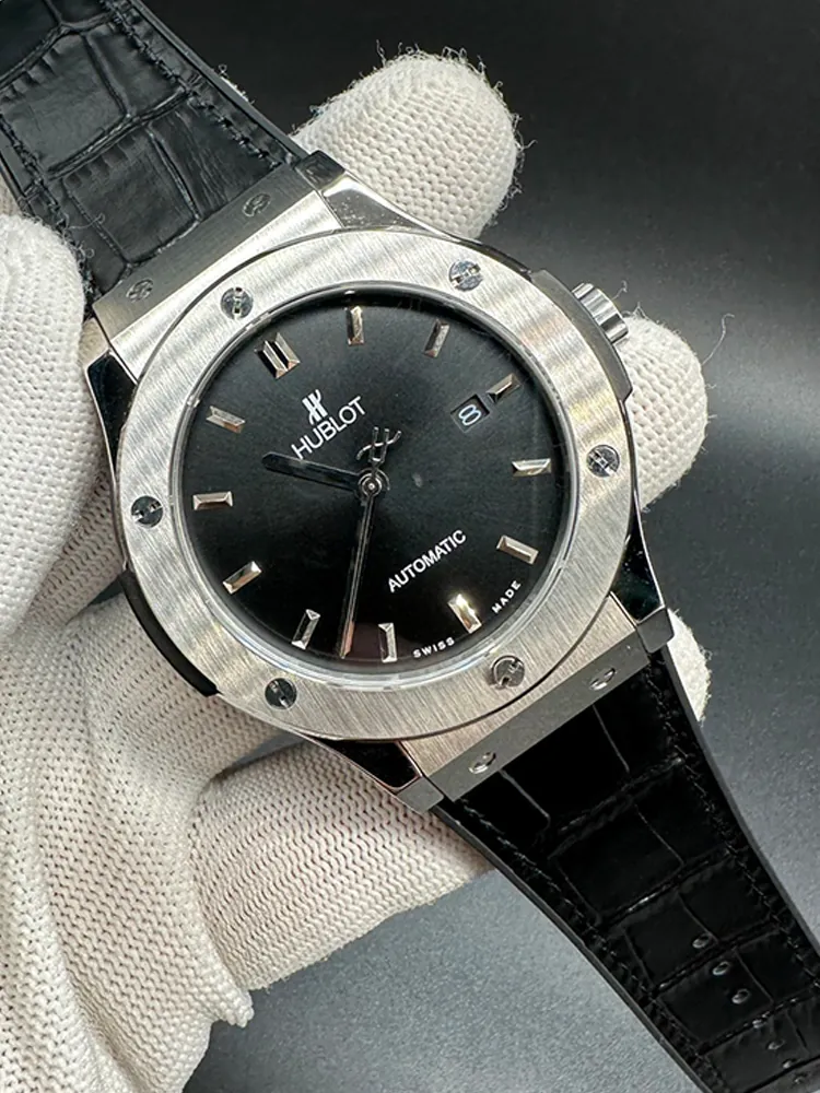 Hublot-Classic-Fusion-542.NX.1171.LR-Leather-Black-Front-View-2