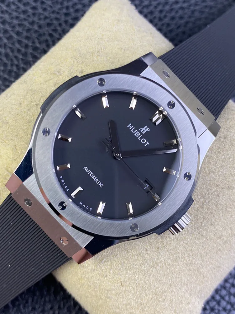 Hublot-Classic-Fusion-542.NX.1171.LR-Black-Front-View-2