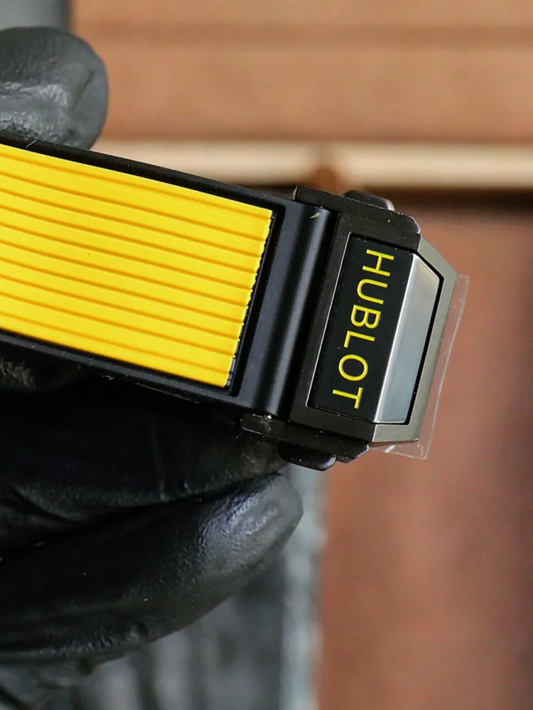 Hublot-Spirit-of-Big-Bang-642.CY.011Y.RX-Yellow-Buckle