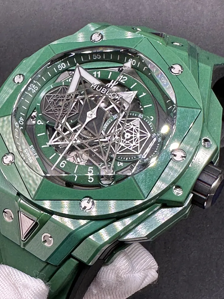 Hublot-Big-Bang-418.GX.5207.RX.MXM22-Green-Dial-Detail-2