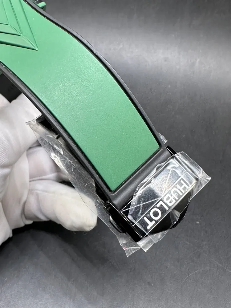 Hublot-Big-Bang-418.GX.5207.RX.MXM22-Green-Buckle