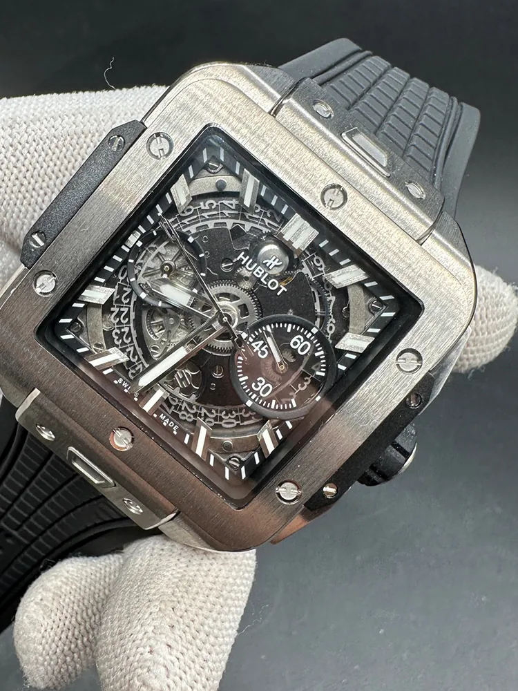 Hublot-Square-Bang-821.NX.0170.RX-Black-Front-View-2
