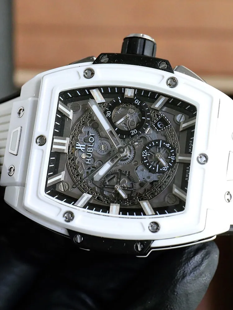 Hublot-Spirit-of-Big-Bang-642.HX.0170.RX-White-Dial-Detail-1