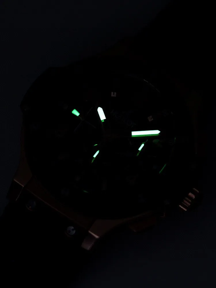 Hublot-Big-Bang-301.PB.131.RX-Black-Luminescence