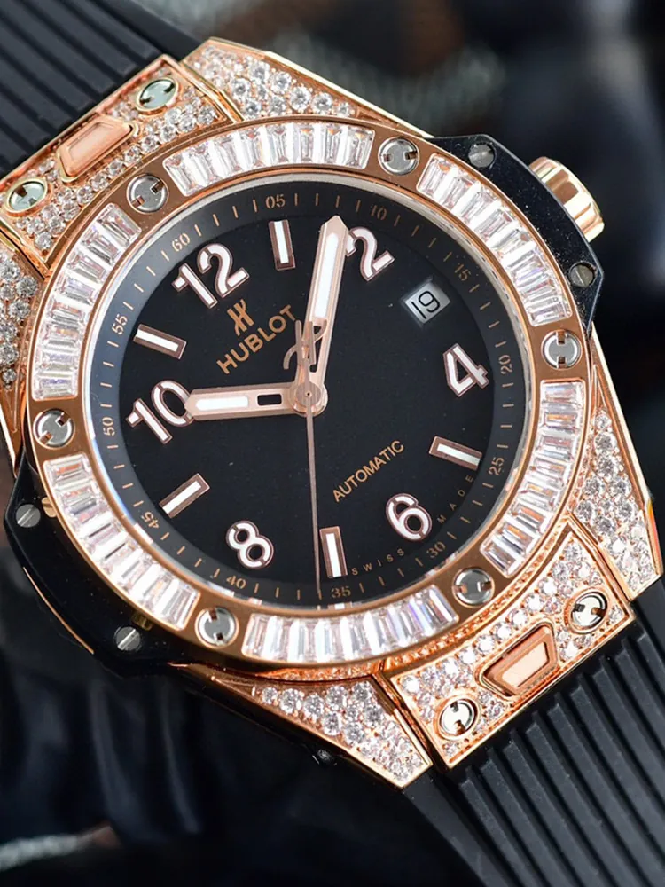 Hublot-Big-Bang-465.OX.1180.RX.0904-Black-Front-View-2