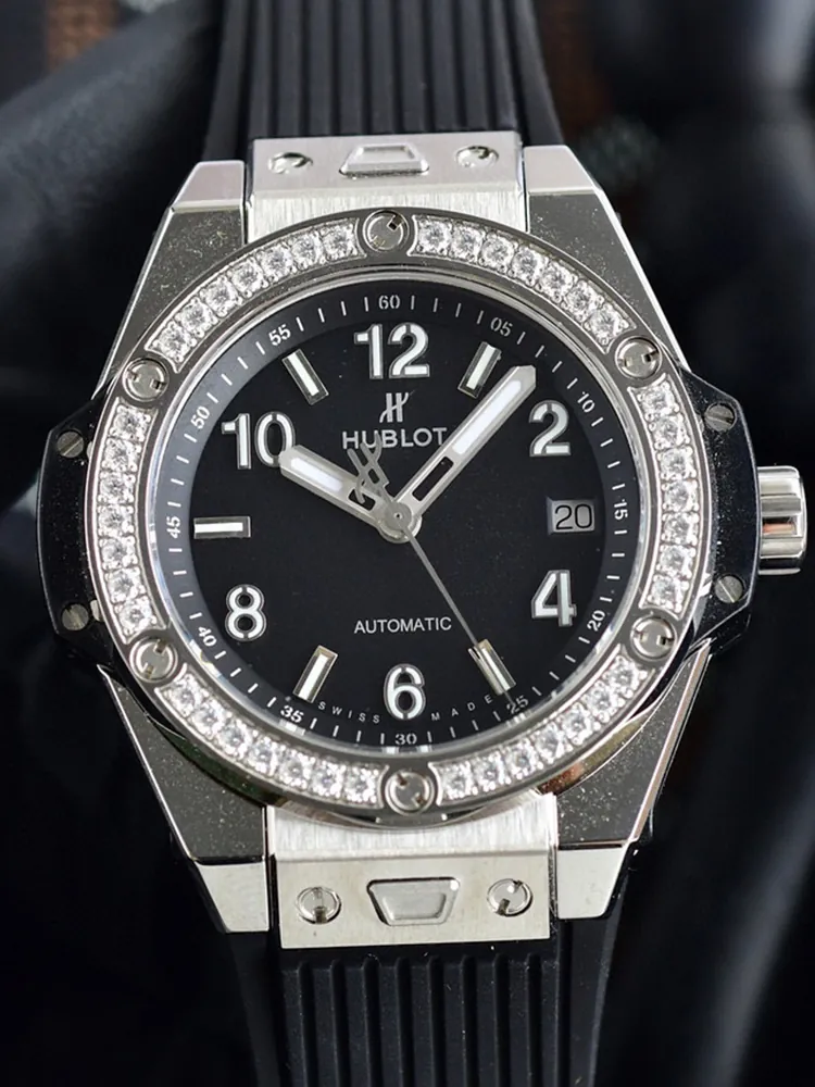 Hublot-Big-Bang-485.SX.1170.RX.1204-Black-Front-View-1