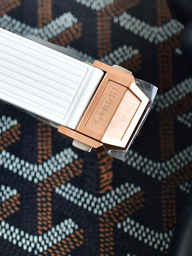 Hublot-Big-Bang-465.OE.9010.RW.1604-Rose-Gold-Buckle