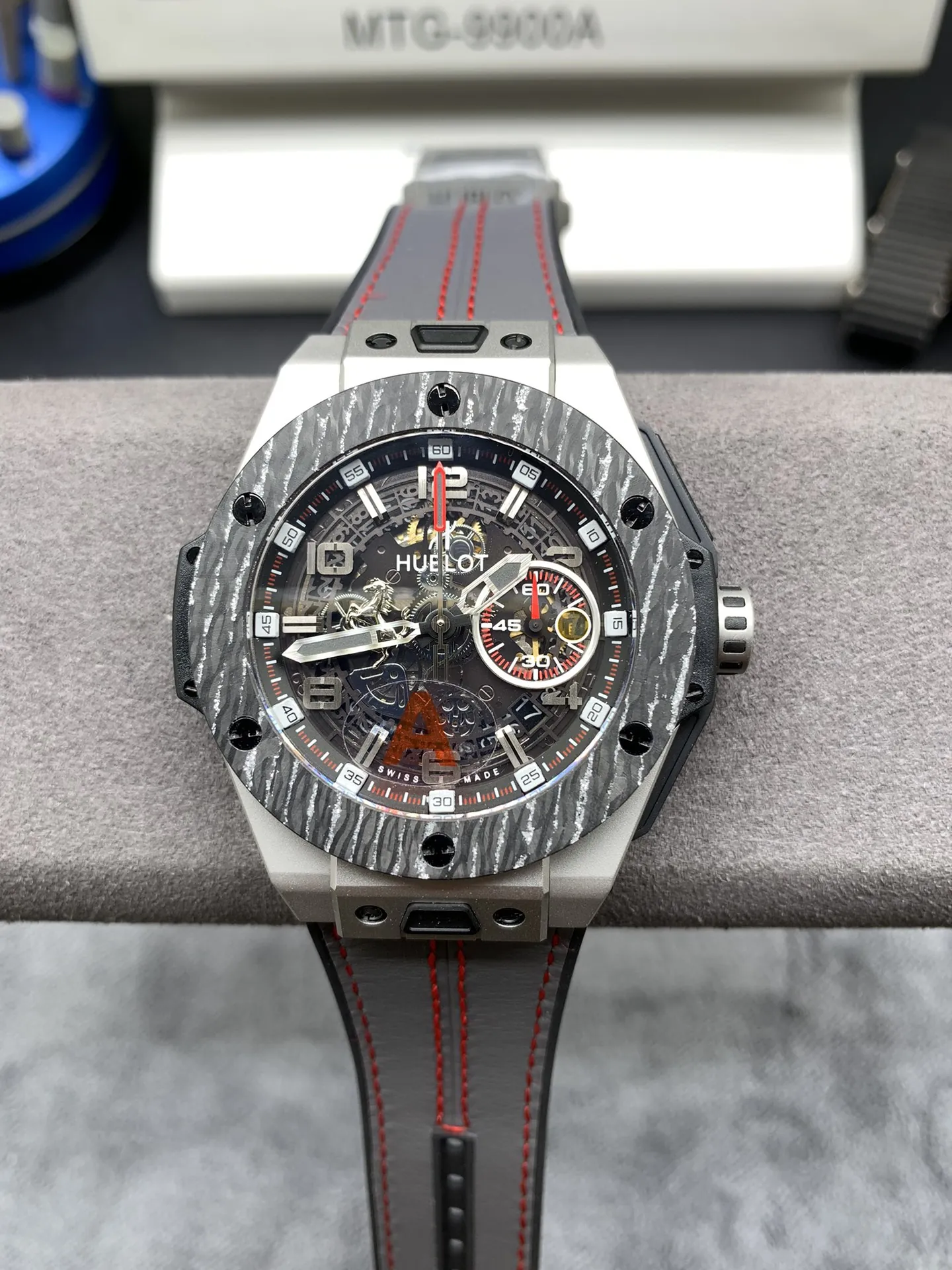 Hublot-Big-Bang-401.NJ.0123.VR-Black-Front-View-1