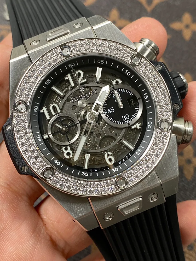 Hublot-Big-Bang-421.NX.1170.RX.1104-Black-Front-View-3