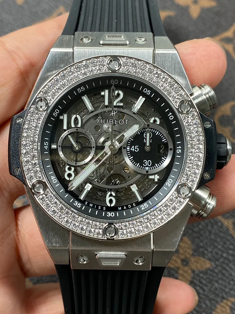 Hublot-Big-Bang-421.NX.1170.RX.1104-Black-Front-View-1