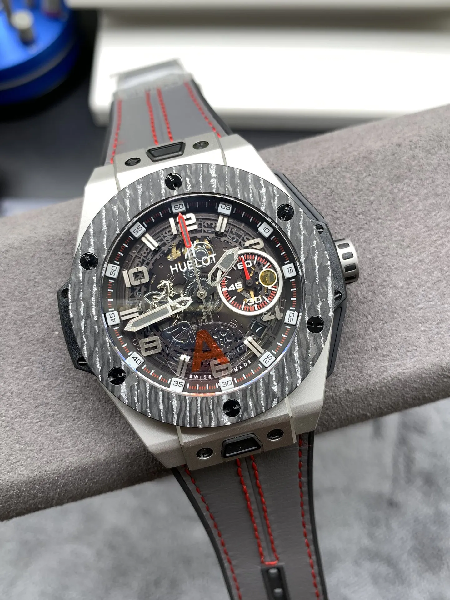 Hublot-Big-Bang-401.NJ.0123.VR-Black-Front-View-2