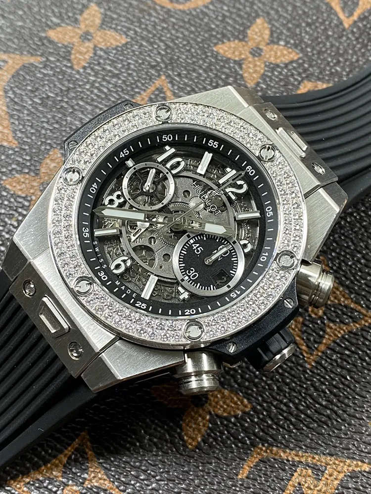 Hublot-Big-Bang-421.NX.1170.RX.1104-Black-Front-View-4