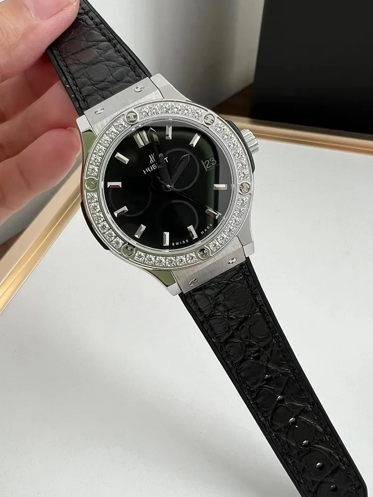 Hublot-Classic-Fusion-581.NX.1470.LR.1104-Black-Front-View-3