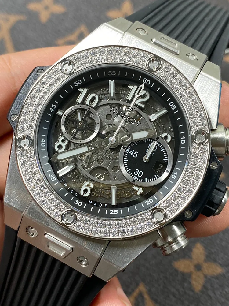 Hublot-Big-Bang-421.NX.1170.RX.1104-Black-Front-View-2