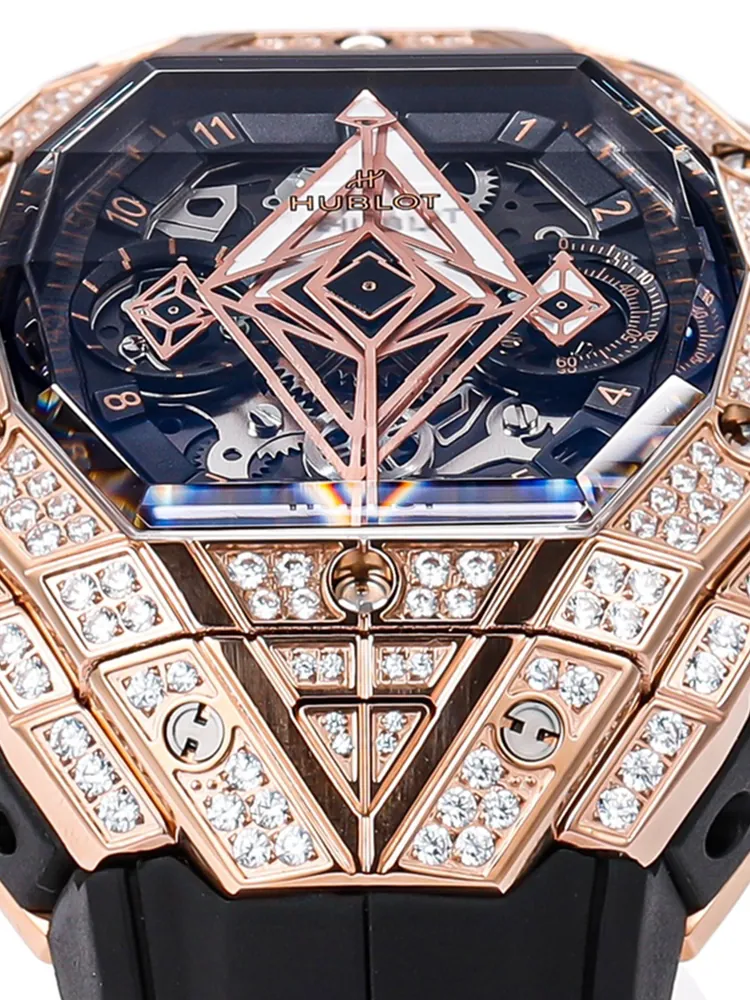 Hublot-Spirit-of-Big-Bang-648.OX.0108.RX.1604.MXM23-Black-Detail-Images-3