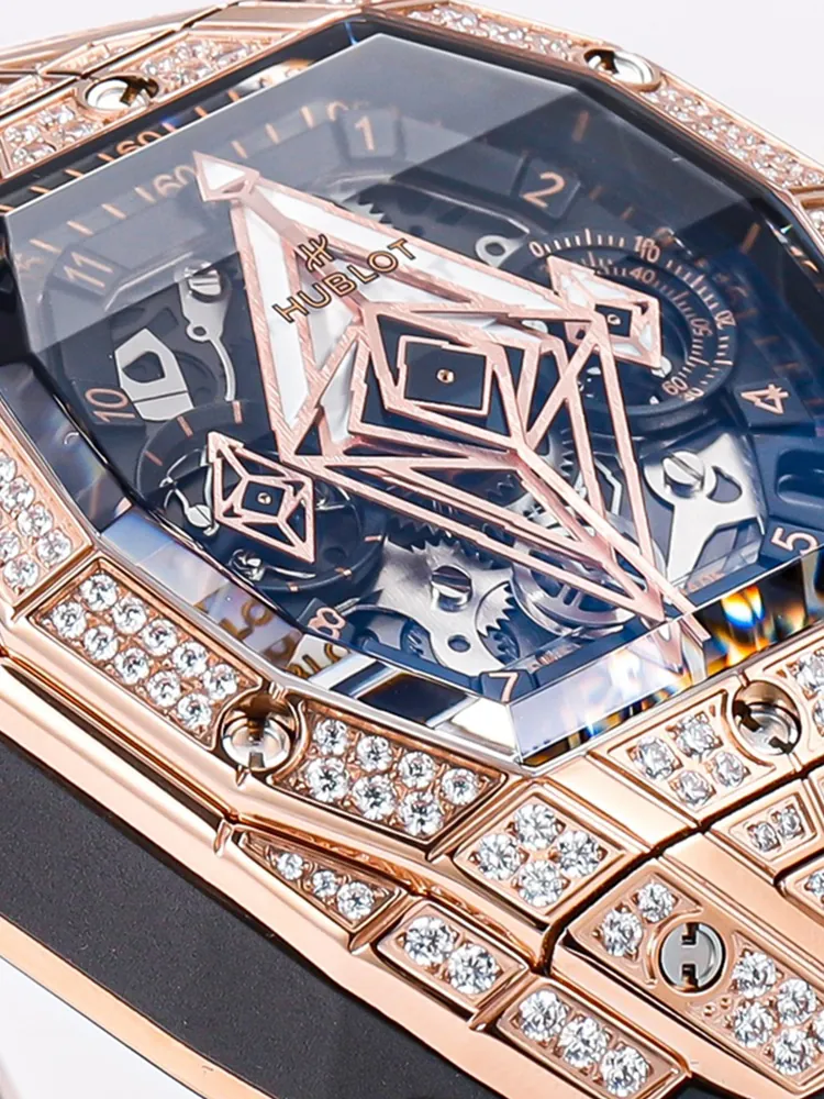 Hublot-Spirit-of-Big-Bang-648.OX.0108.RX.1604.MXM23-Black-Detail-Images-1