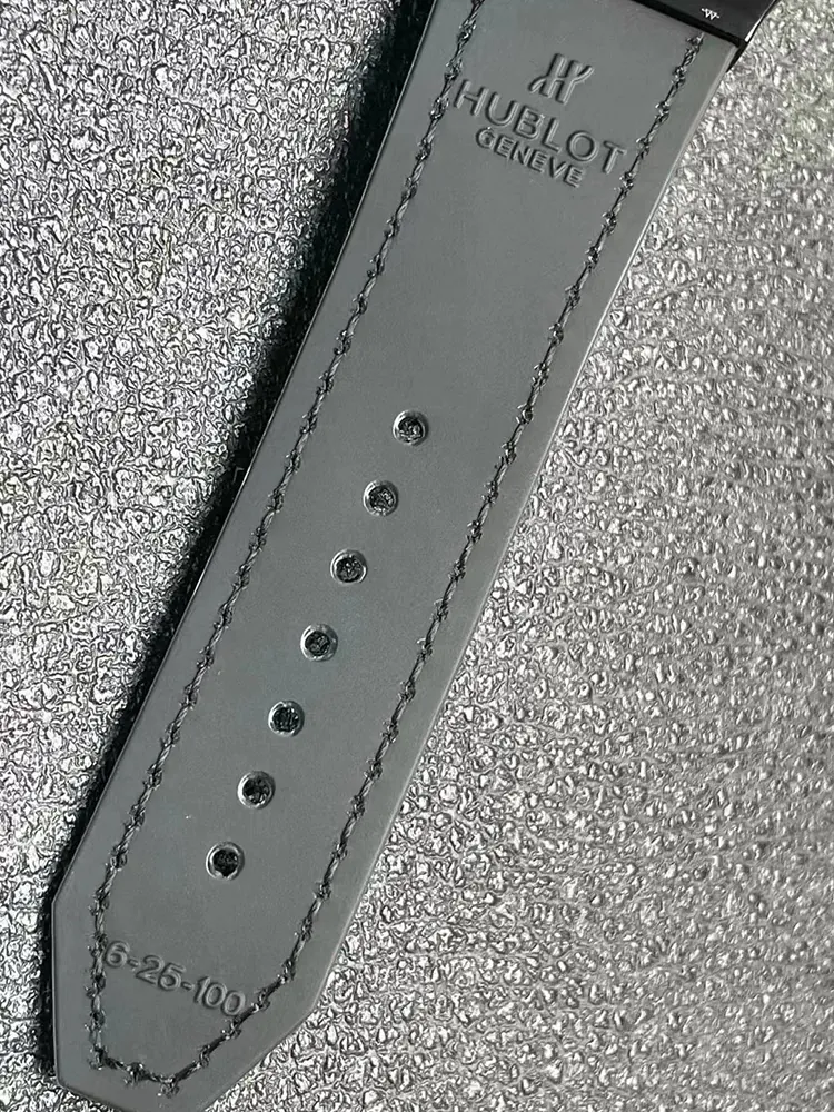 Hublot-Classic-Fusion-525.CM.0170.LR-Black-Watch-Strap