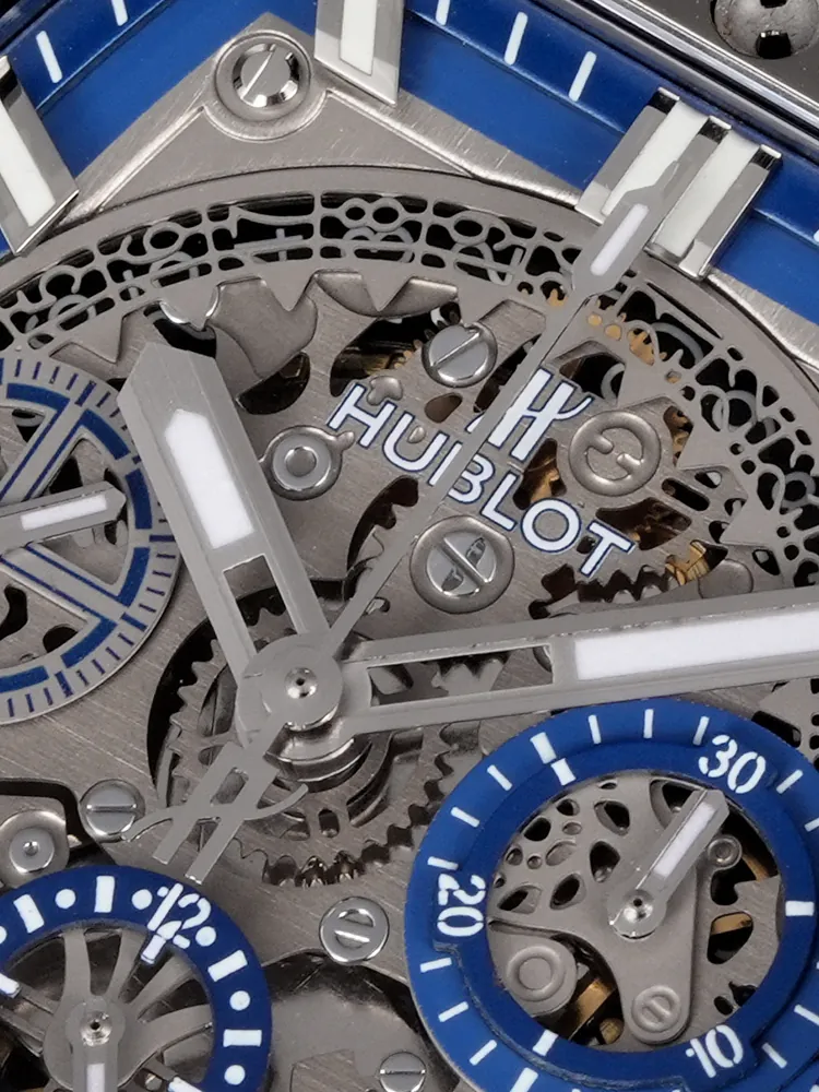 Hublot-Spirit-of-Big-Bang-642.JX.7170.RX-Blue-Diamond-Dial-Detail-2