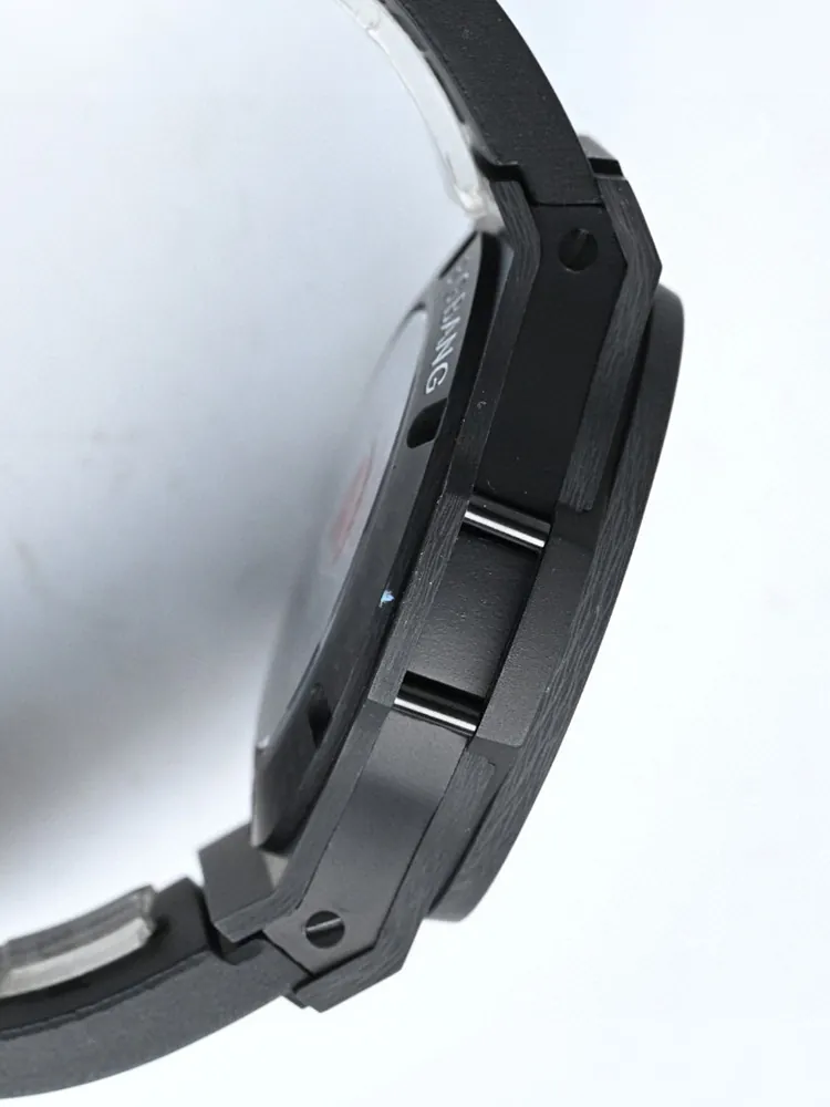 Hublot-Big-Bang-301.QX.1740.RX-Black-Left-Side-View