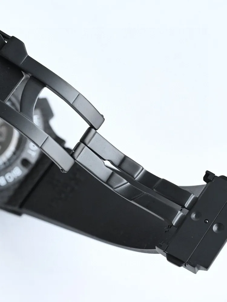 Hublot-Big-Bang-301.QX.1740.RX-Black-Buckle