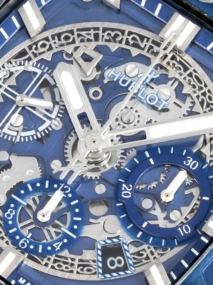 Hublot-Spirit-of-Big-Bang-642.NL.7170.RX-Blue-Dial-Detail-1