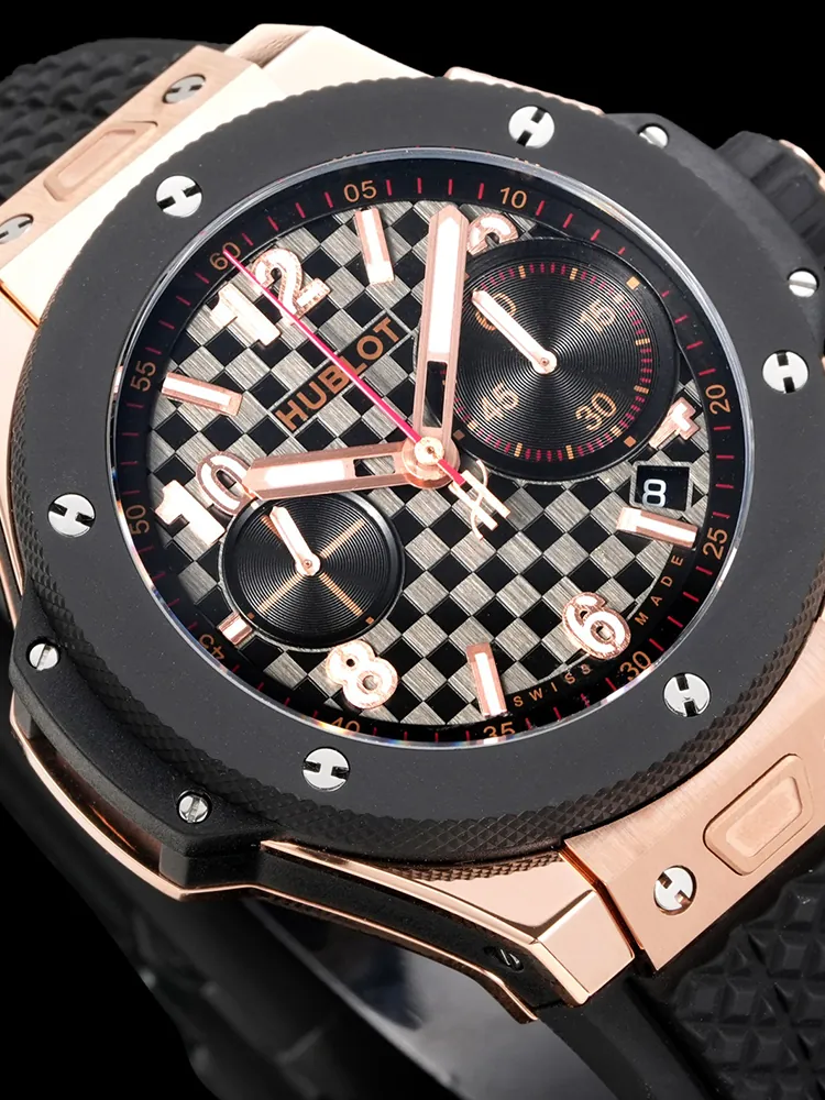 Hublot-Big-Bang-431.OM.1338.RX-Black-Dial-Detail-1