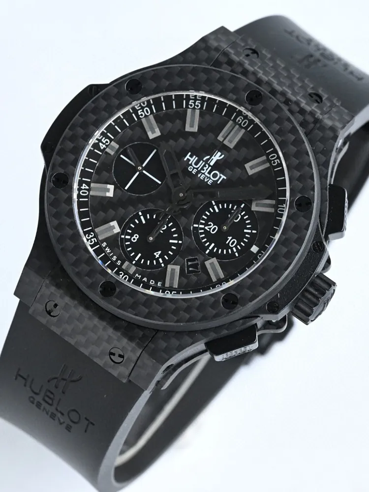 Hublot-Big-Bang-301.QX.1740.RX-Black-Front-View-2