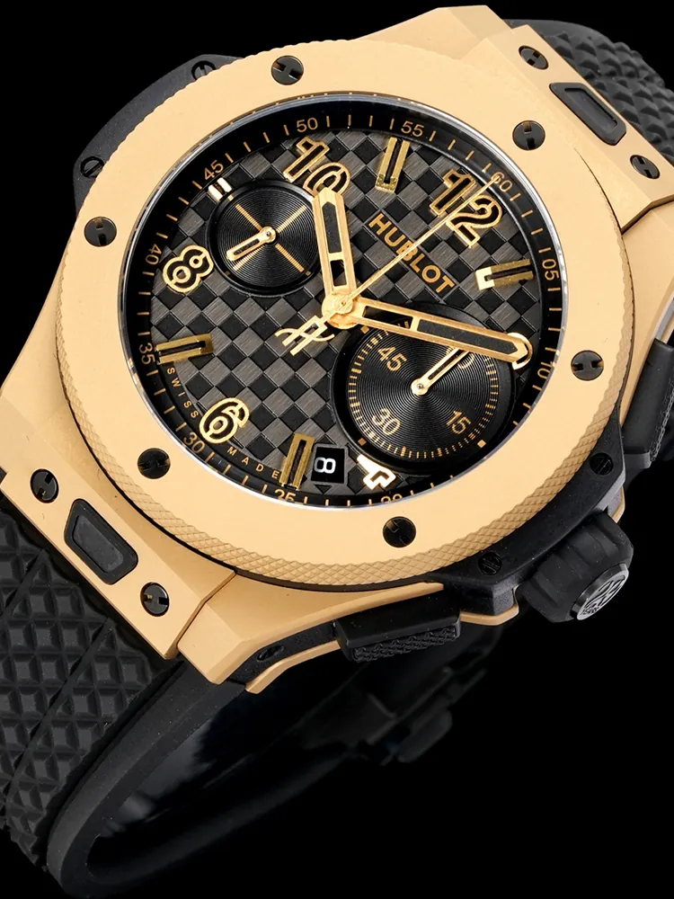 Hublot-Big-Bang-431.MX.1330.RX-Black-Detail-Images
