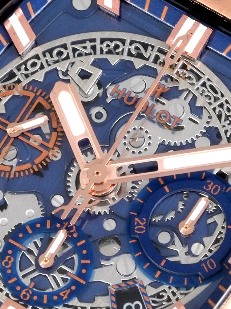 Hublot-Spirit-of-Big-Bang-642.OX.7180.RX-Blue-Dial-Detail-1