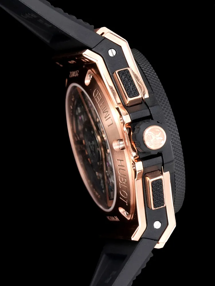 Hublot-Big-Bang-431.OM.1338.RX-Black-Right-Side-View