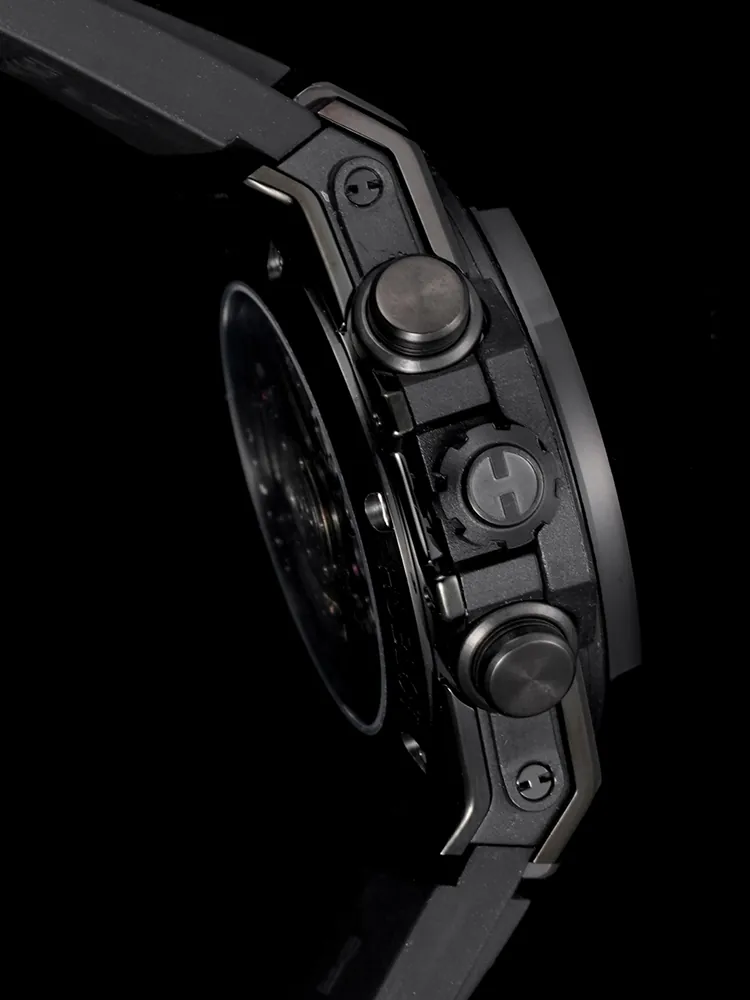 Hublot-Big-Bang-441.CI.1110.RX.SSH24-Black-Right-Side-View