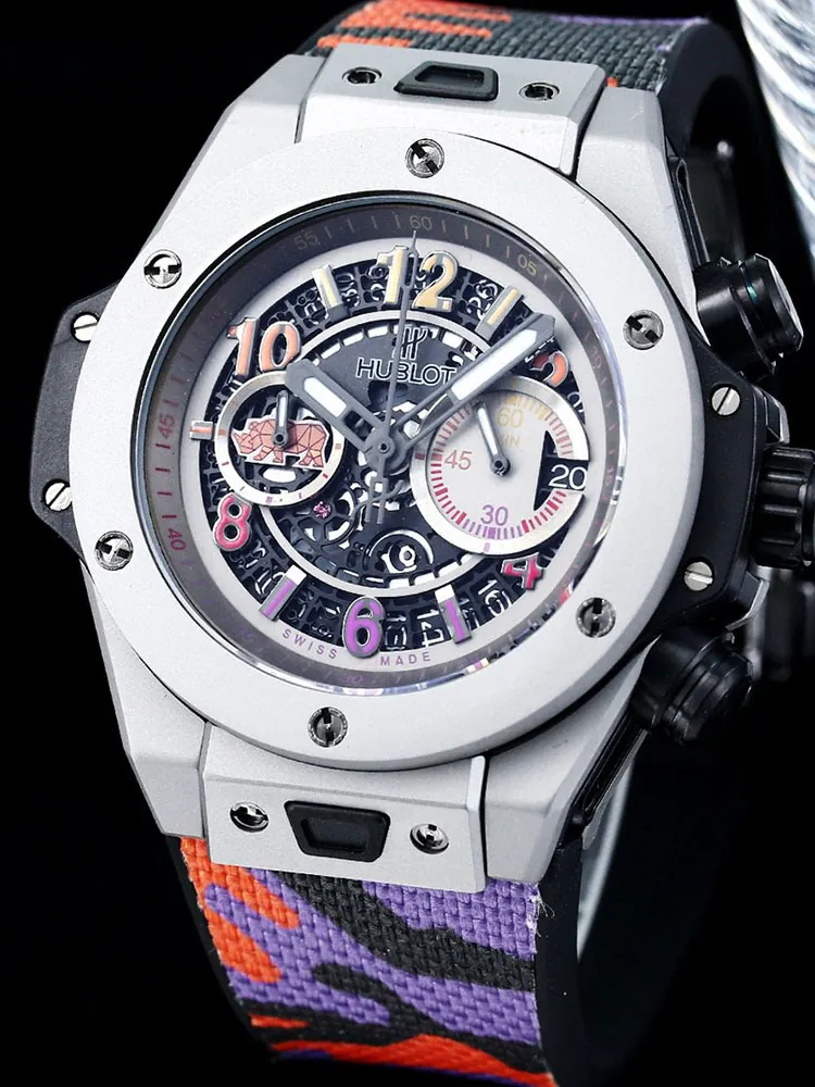 Hublot-Big-Bang-421.FX.8099.NR.SOA23-Silver-Detail-Images-1