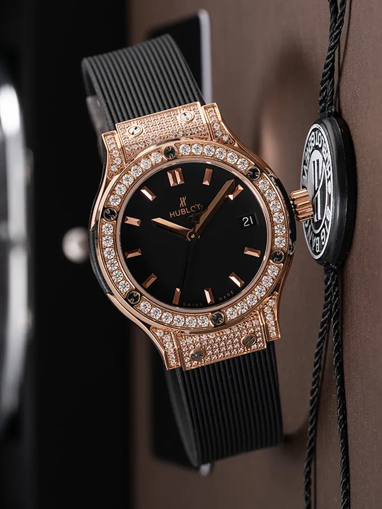Hublot-Classic-Fusion-581.OX.1181.RX.1704-Black-Front-View-1