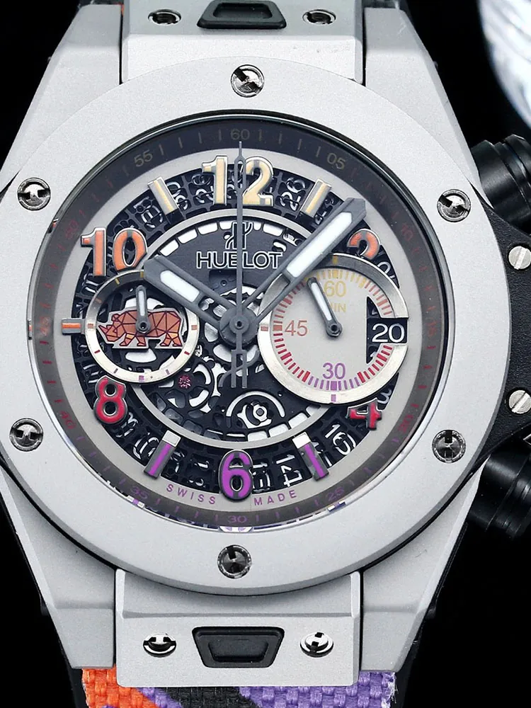 Hublot-Big-Bang-421.FX.8099.NR.SOA23-Silver-Front-View-1