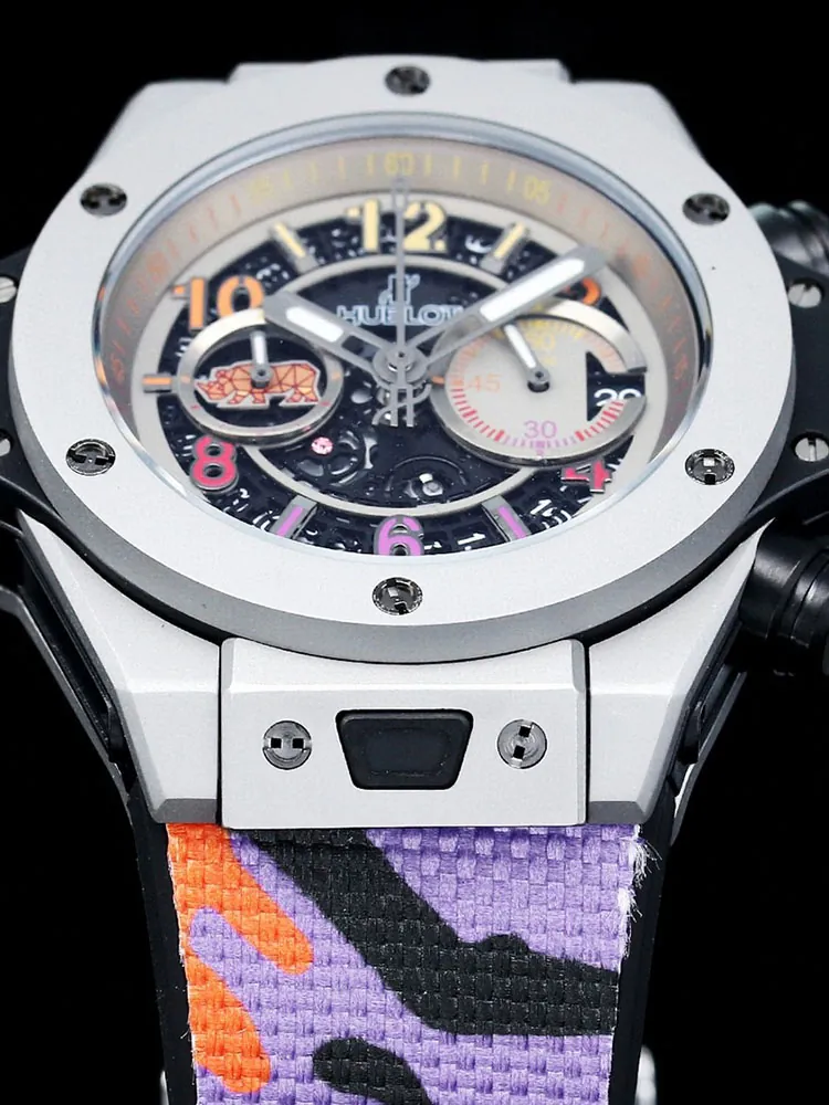 Hublot-Big-Bang-421.FX.8099.NR.SOA23-Silver-Detail-Images-2