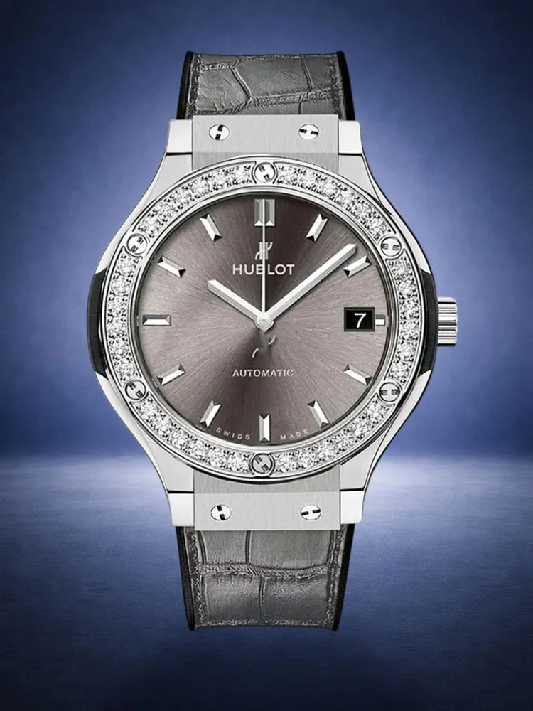 Hublot-Classic-Fusion-542.NX.7071.LR.1104-Grey-Cover-Image