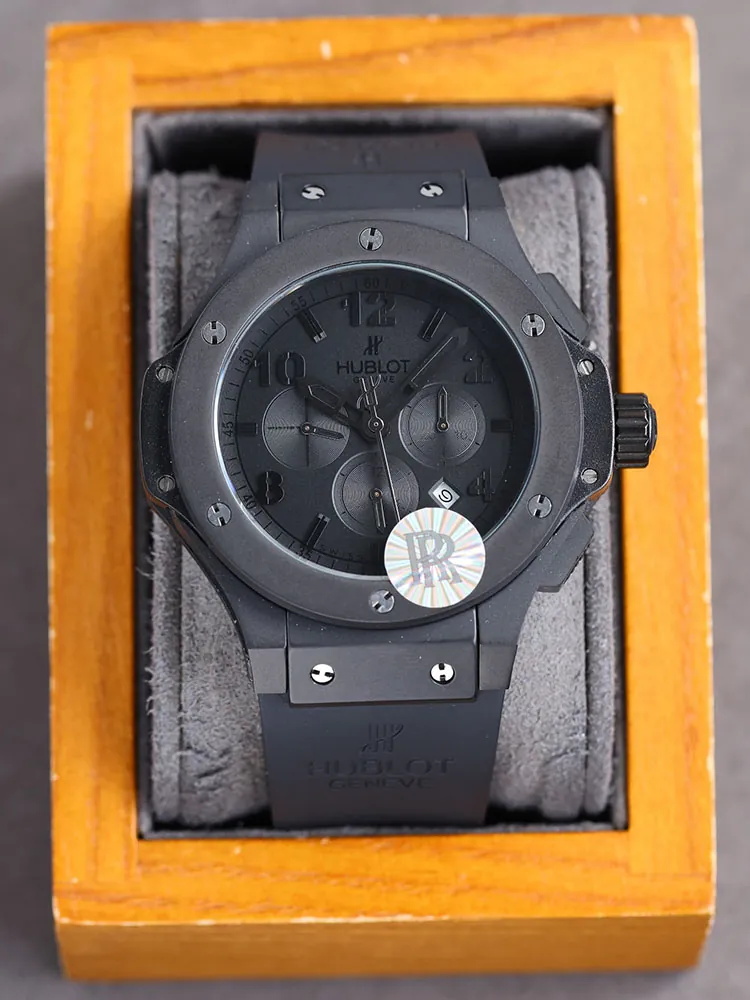 Hublot-Big-Bang-301.C1.1110.C1-Black-Front-View-1
