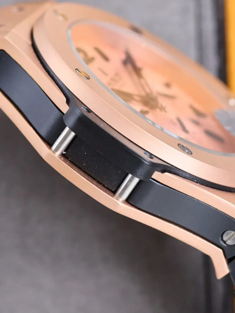 Hublot-Big-Bang-301.PI.500.RX-Rose-Gold-Left-Side-View