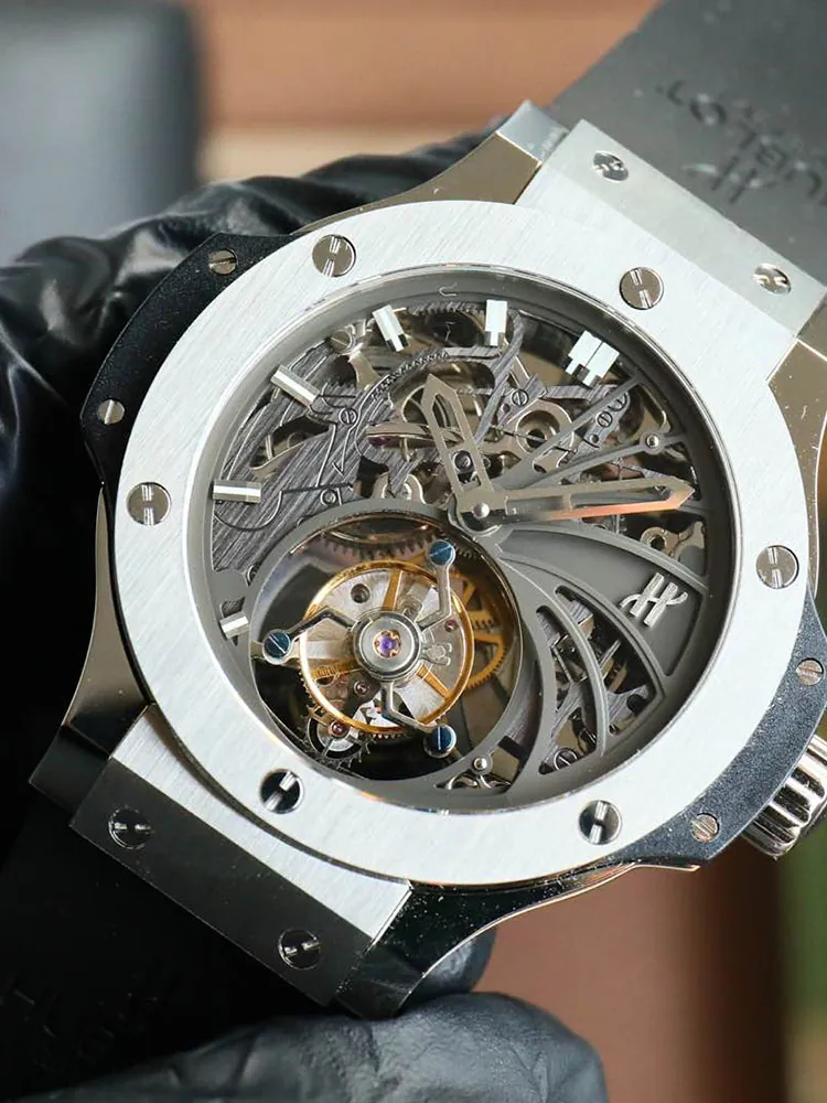 Hublot-Big-Bang-304.TX.1170.LR-Black-Detail-Images-2