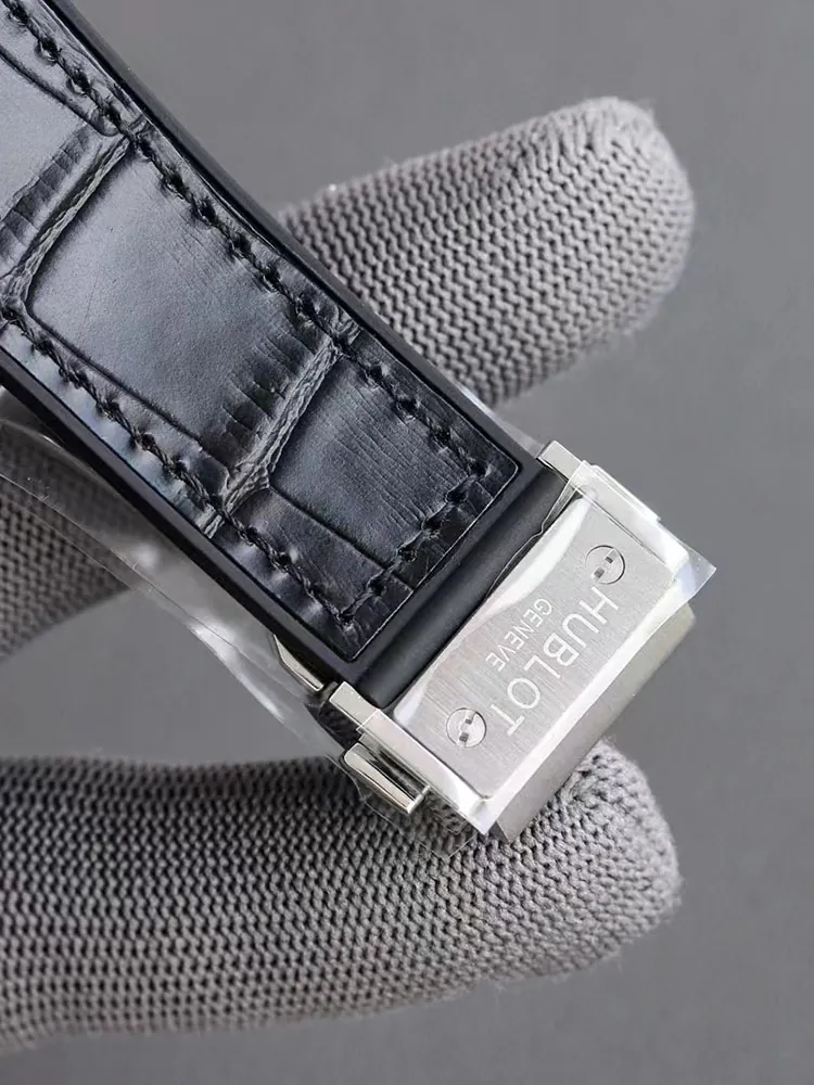 Hublot-Classic-Fusion-542.NX.7071.LR.1104-Grey-Buckle
