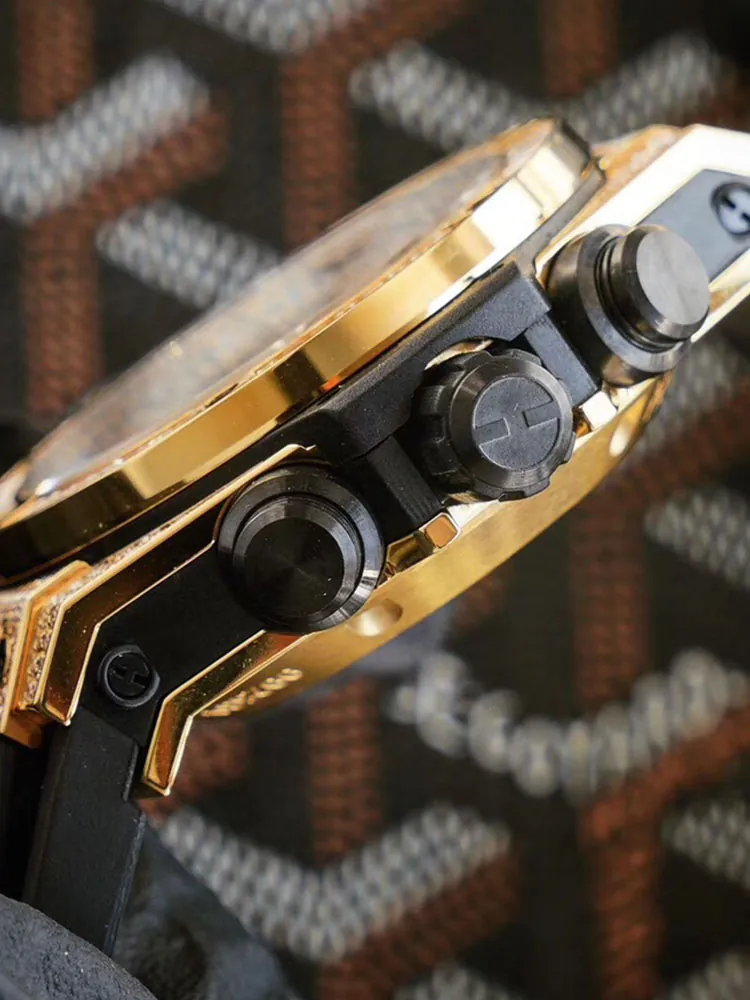 Hublot-Big-Bang-411.VX.1180.PR.0904.TMT18-Gold-Right-Side-View