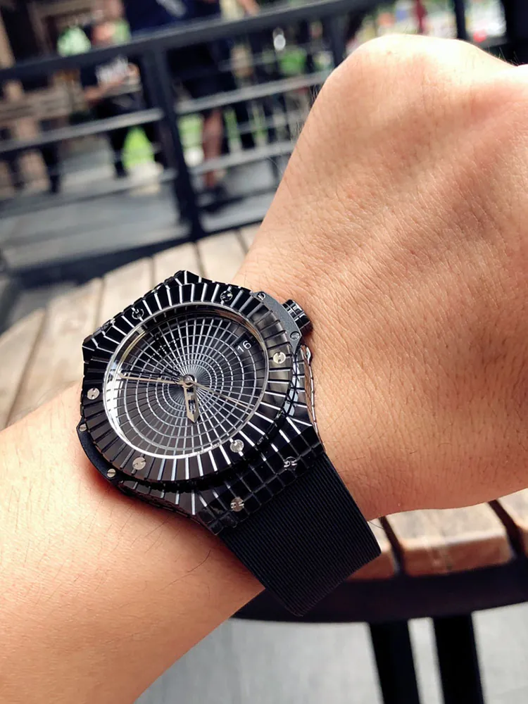 Hublot-Big-Bang-346.CX.1800.RX-Black-Wearing-View-3